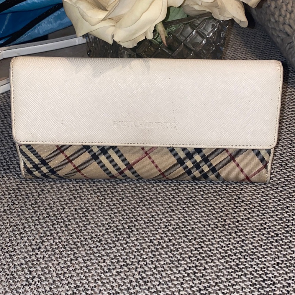 Burberry wallet